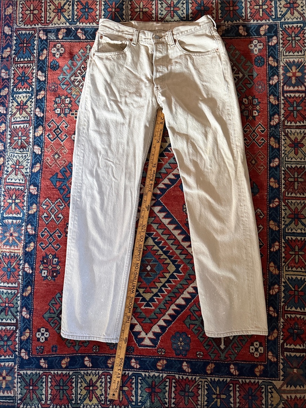 Vintage 1994 Levi's 416 straight leg Men's Cream Made in 🇨🇦 32”x32”